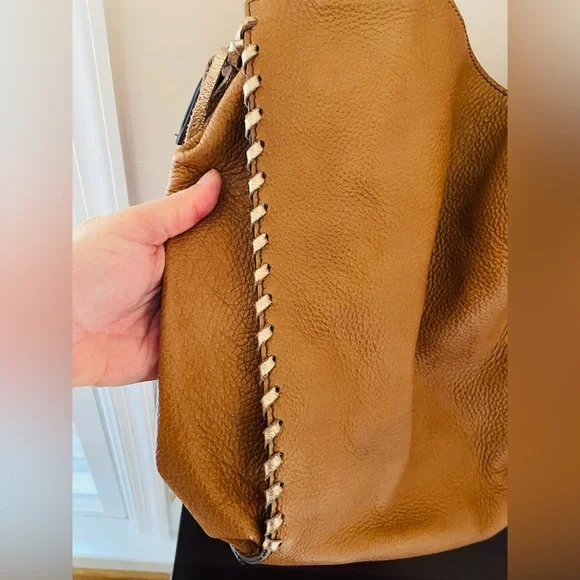 Gianni Chiarini Brown Gold Leather, with Tassels Soft And Supple Purse In EUC - Picture 7 of 15